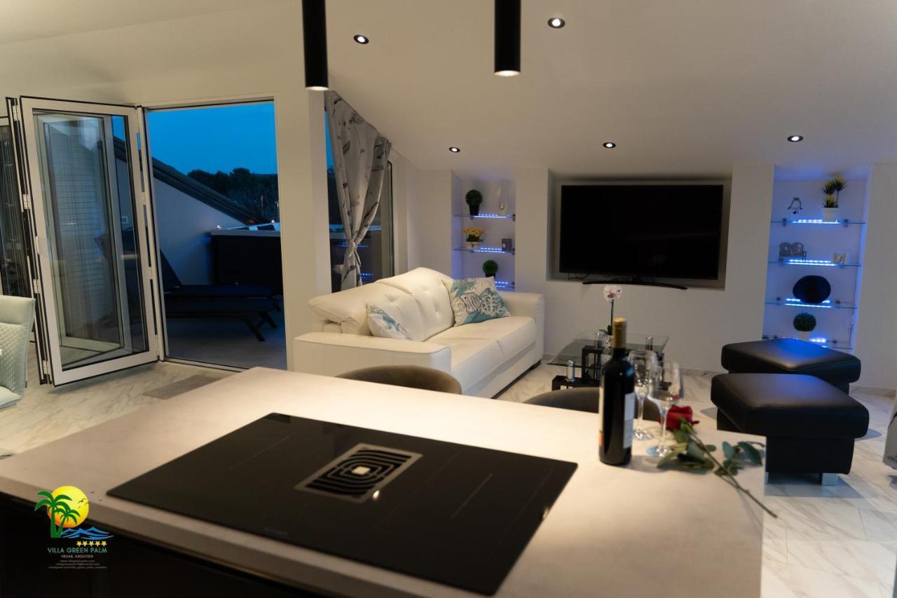 Villa Green Palm Vrsar Eksteriør bilde